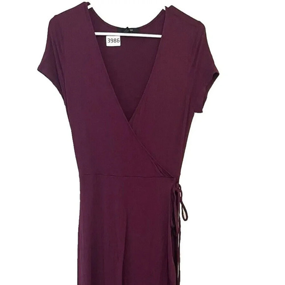Forever 21 Maroon Maxi Dress Large Purple Red Faux Wrap V-Neck Minimal Classic - Picture 1 of 8